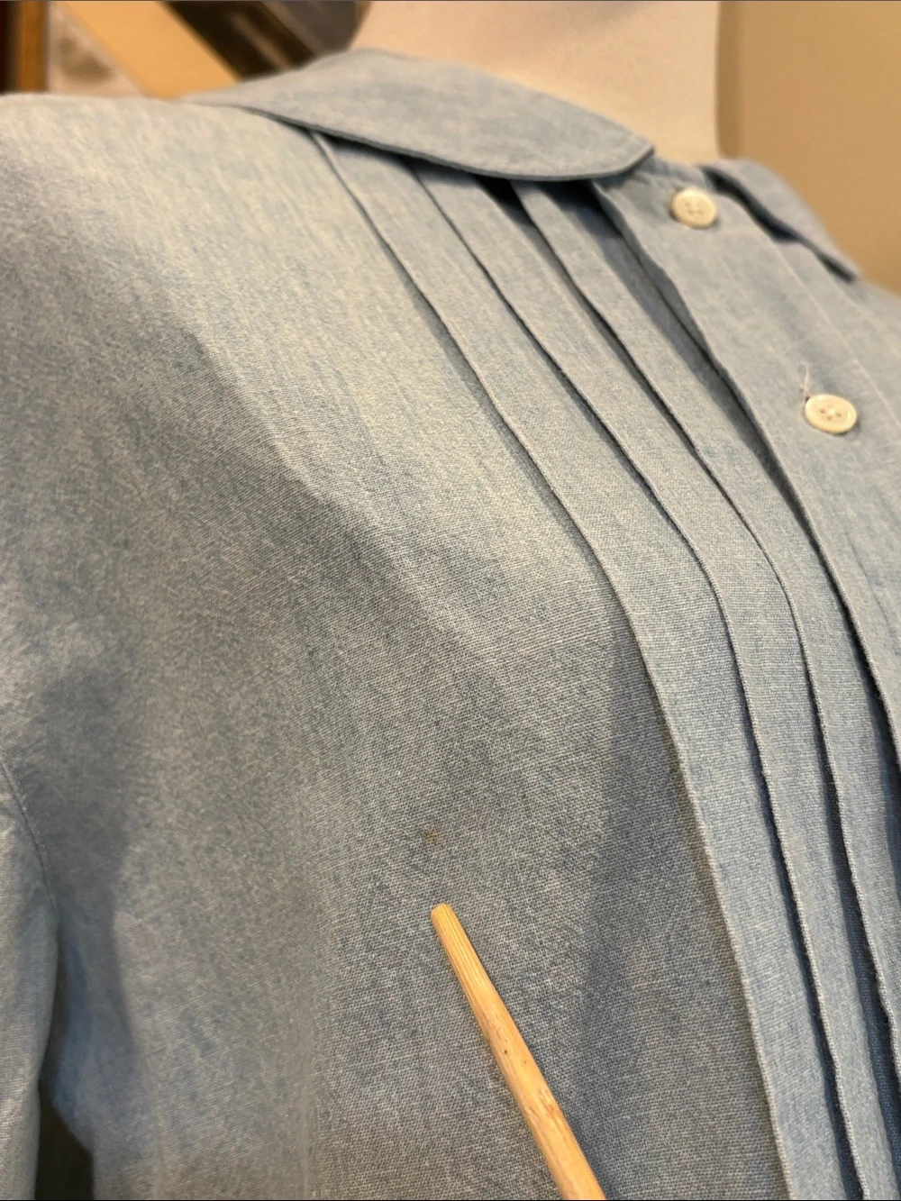 Vintage Ralph Lauren Blue Label Cotton Pleated Denim Button-Down Blouse size 8 - Picture 10 of 13